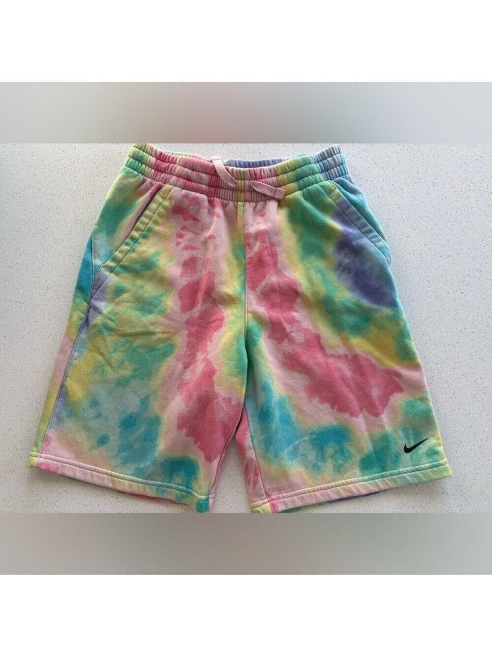 Nike Kids Tie-Dye Shorts size XL